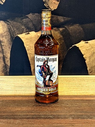 Captain Morgan Spiced Gold Rum 700ml - Image 1