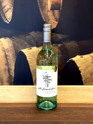 Miles From Nowhere Sauv Blanc 750ml - Image 1