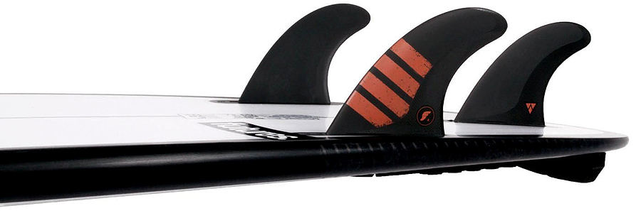 Futures F4 Alpha Carbon Red Small Tri Fin Set - Image 2