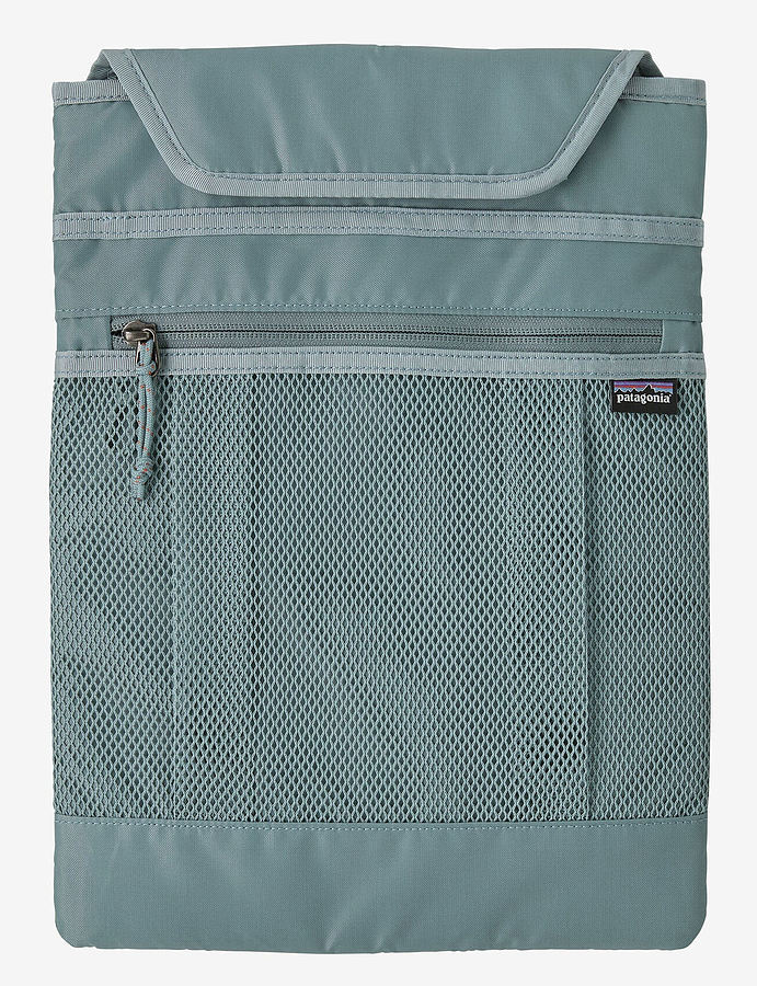 654612 Patagonia Atom Tote Pack 20L Blue Sage - Image 2