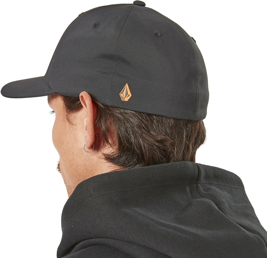 Volcom Workwear Flexfit Delta Hat Black - Image 2