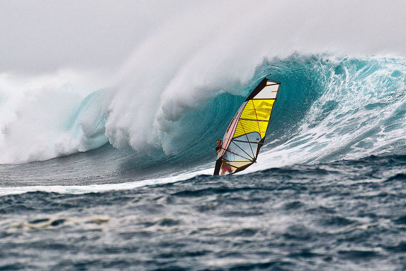 Photograph of Thomas Cohen Cloud Break Fiji